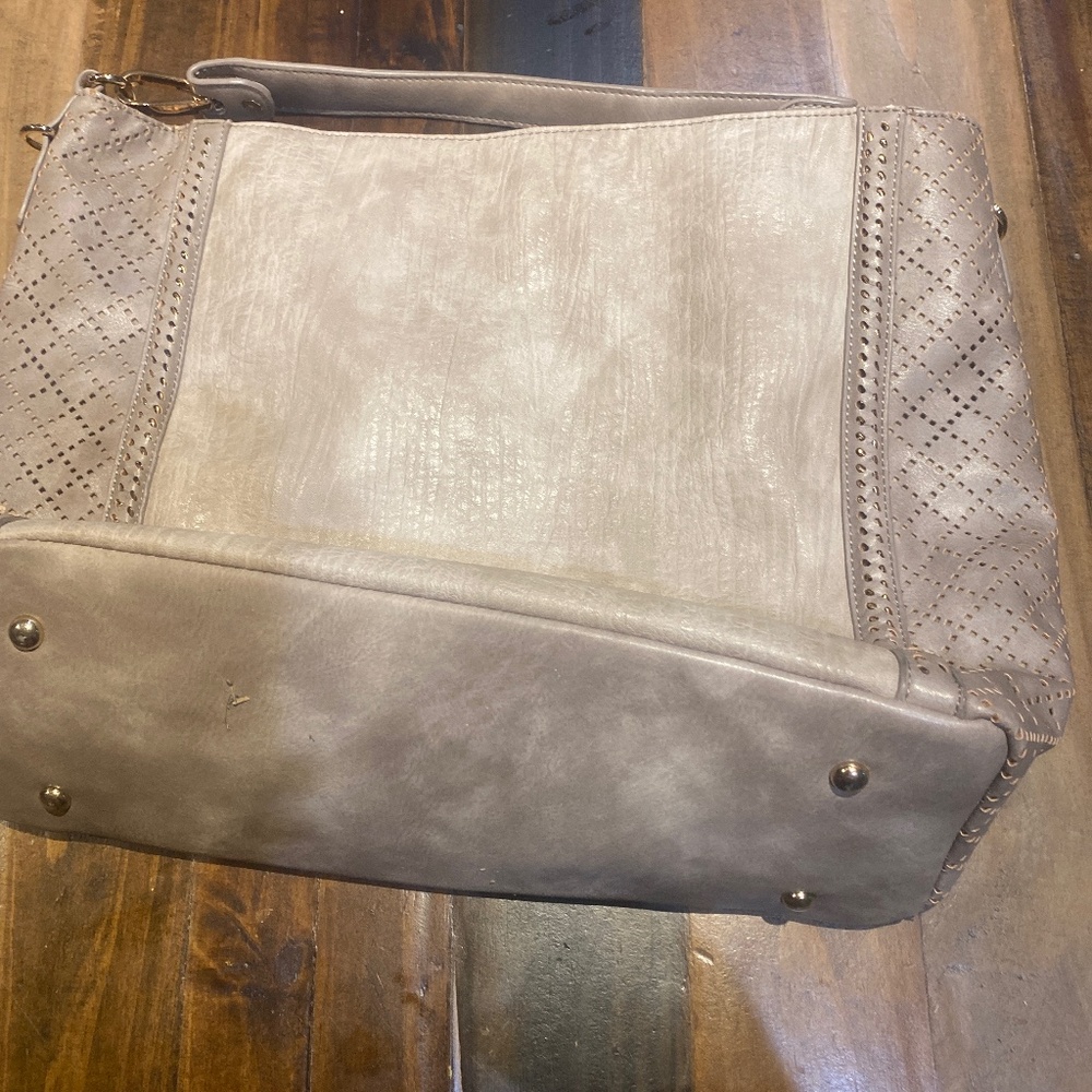 Urban Expression Purse